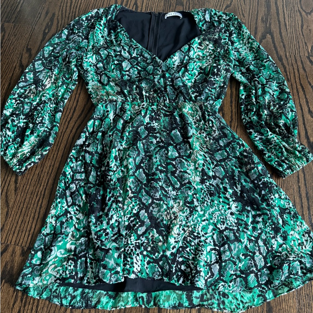 Beautiful Alice & Olivia Python Green Mini Dress - image 2